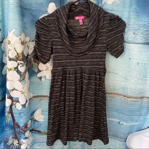 Girls cherry stix cowl neck dress sz S 7/8 grey black